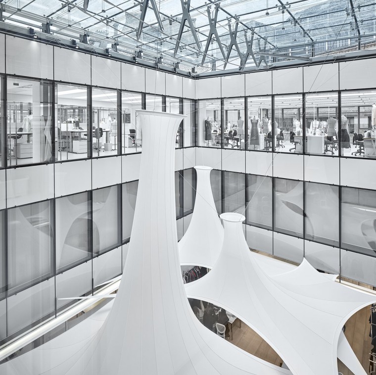 Event-decor-exhibition-structures-design-lycra-stretch-Dior15